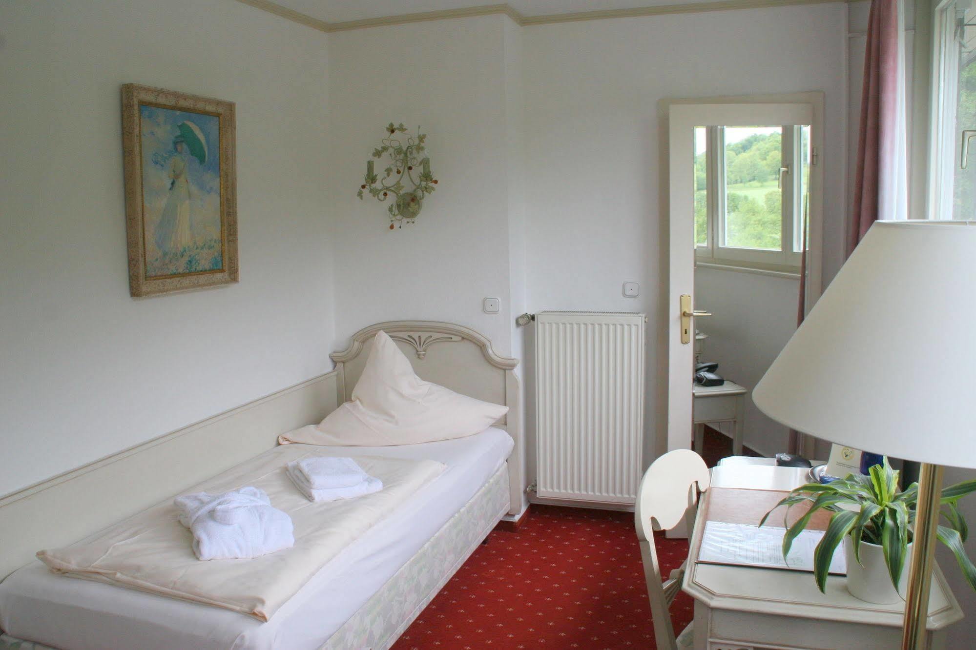 Sure Hotel By Best Western Rhoen Garden Poppenhausen Exterior foto